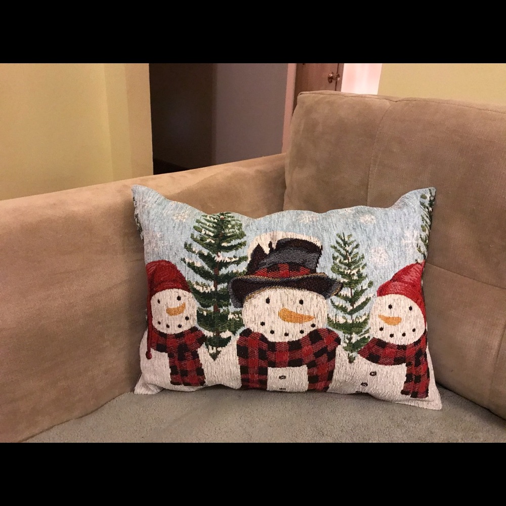Holiday pillows - Picture 4 of 4